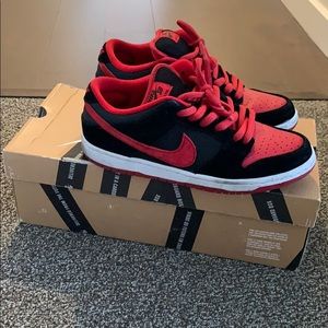 Nike sb gently worn ( boy size )
